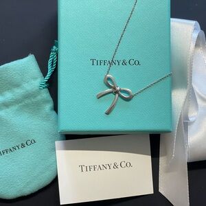 Tiffany & Co. Silver Ribbon Pendant Necklace